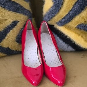 Ellen Tracy Vibrant Pink Heels
